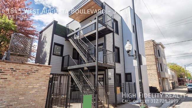 Building Photo - 1845 W Augusta Blvd Unit 3