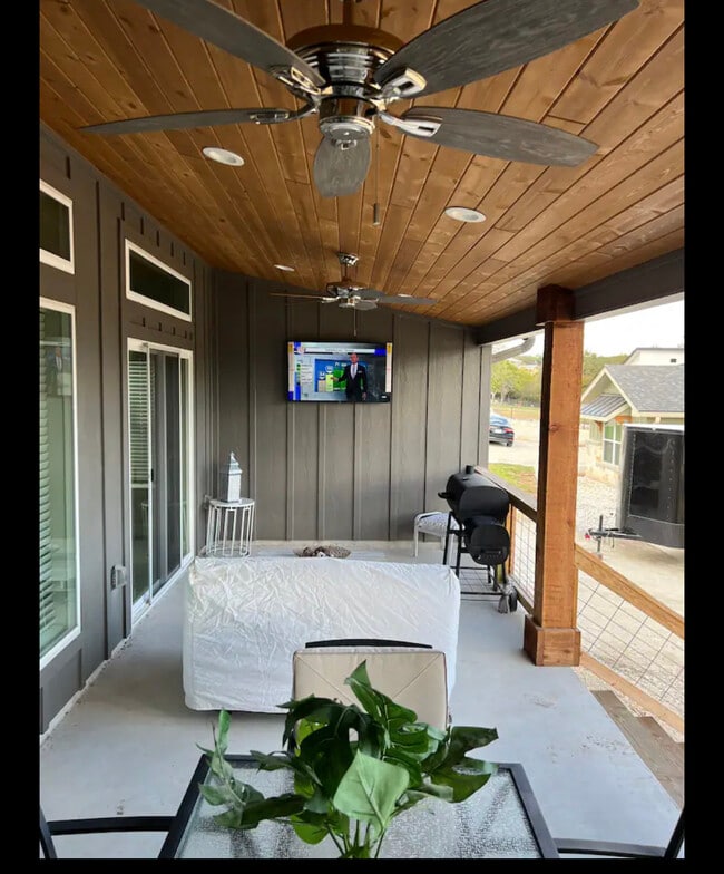Photo - 1178 Lakeshore Dr