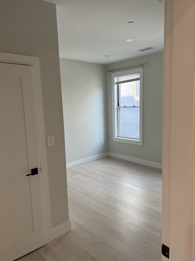 Photo - 191 Green St