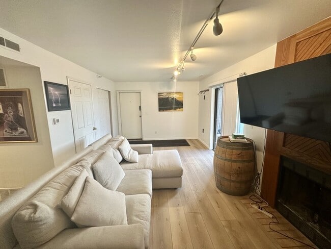 1660 Upper Iron Horse Loop Rd