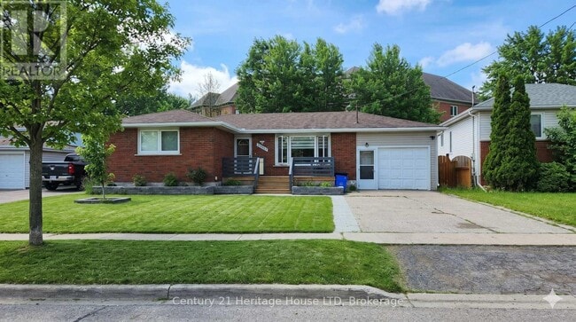 Photo - 6500 Hawkins St