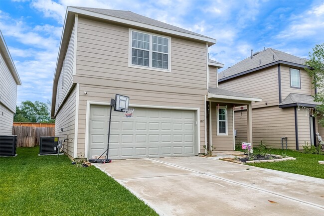 Photo - 1317 Mount Bassie Trl