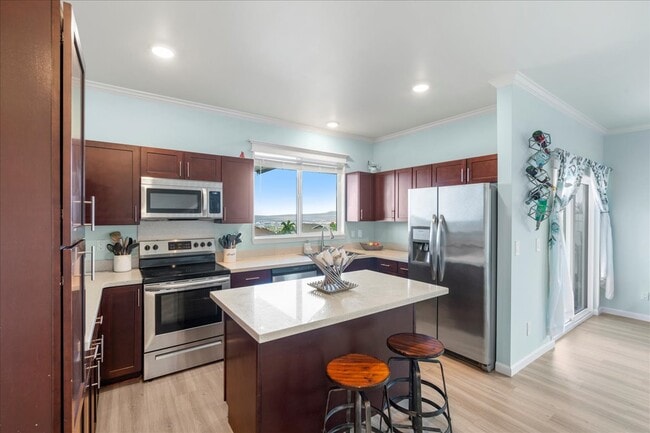 Photo - 102 Naulu St