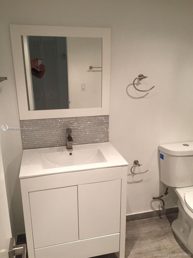 Photo - 4600 NW 79th Ave Unit 2B