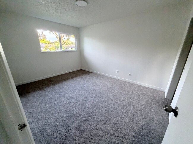 Photo - 2 Starglow Cir