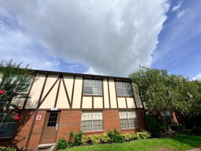 Photo - 3 Bedroom Condo in Camelot By The Lake