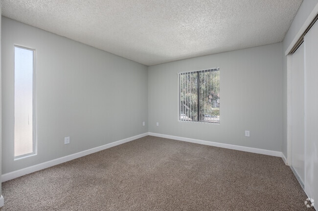 1BR, 1BA - 775SF - Bedroom