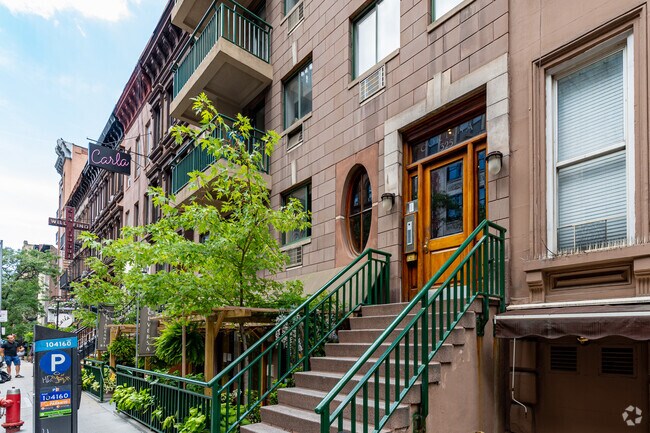 Entrance - 325 W 51st St