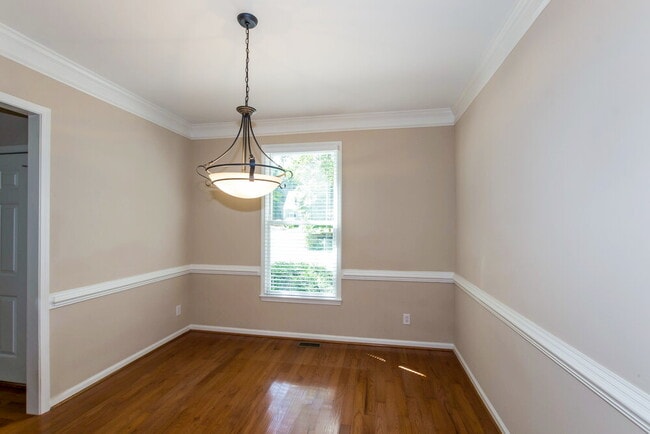 Photo - 9003 Mapledale Ct