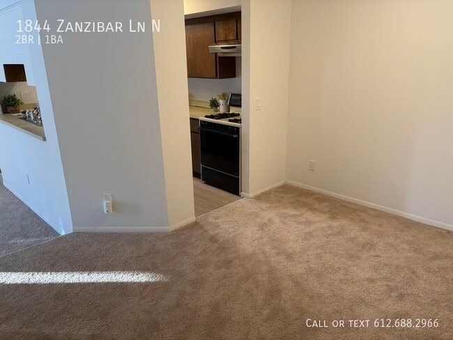 Photo - 1844 Zanzibar Ln N