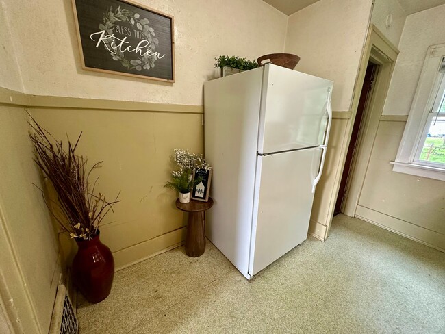 Photo - 2 bed, 1 bath home for rent in Waterloo