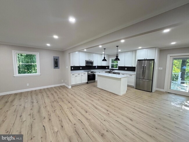 Photo - 1901 Ridge Rd
