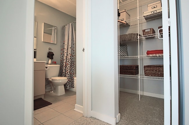 Photo - 1243 S Michigan Ave