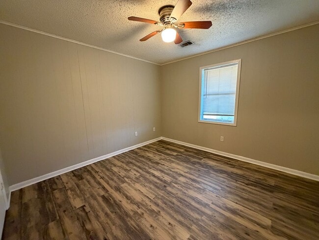 Photo - 707 Meadowbrook St Unit B