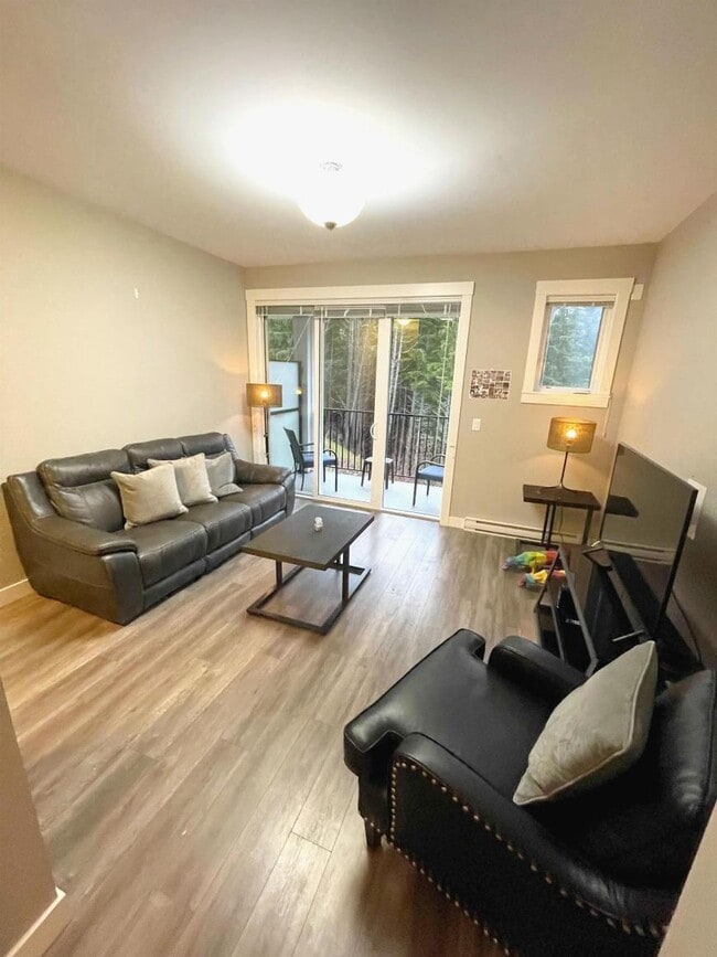 Photo - 2 bedroom in Kitimat BC V8C 2N9