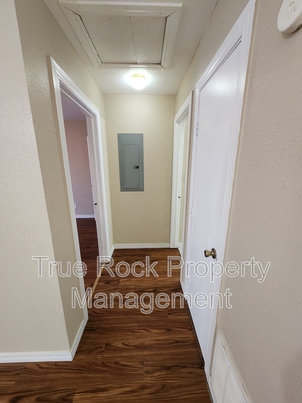 Photo - 218 E 14th St