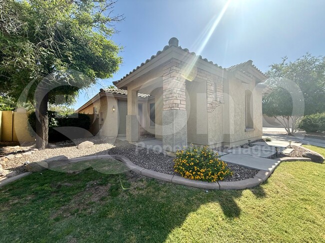 Photo - 2135 E Grand Canyon Dr