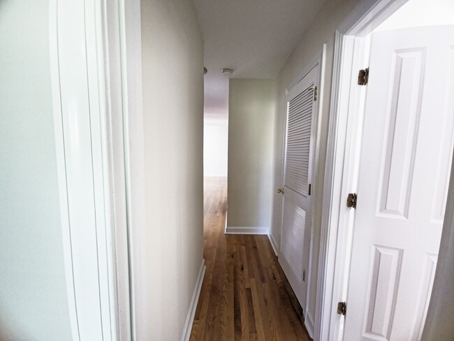 Photo - 4473 B St SE