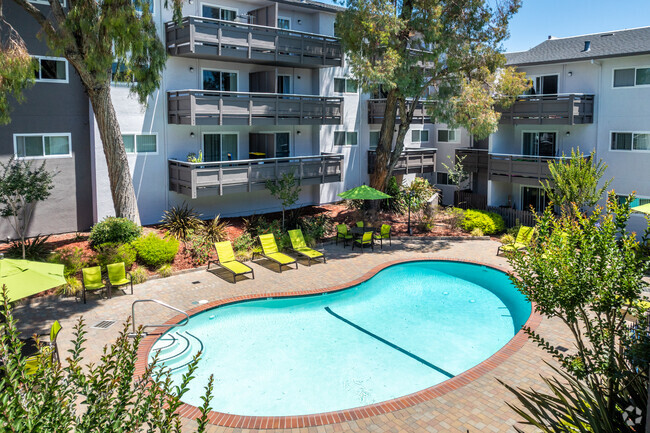 Bayfair - Bayfair Apartments