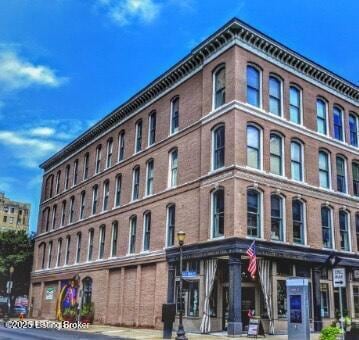 Building Photo - 566 S 4th St Unit 305 Rental