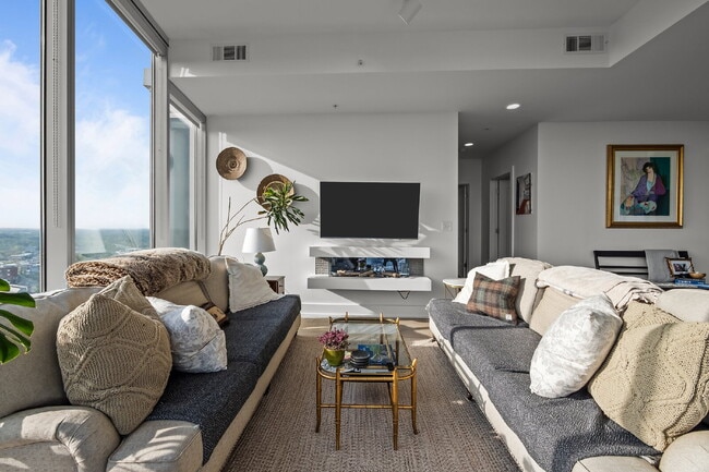 Photo - "Luxury Urban Living: Stunning 2-Bed, 2-Ba... Unit 2101