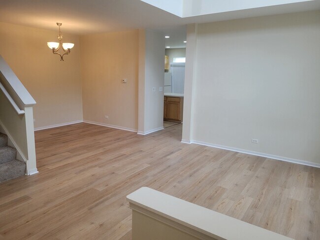 490 Dancer Ln