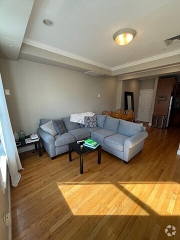 Building Photo - 19 Knowlton St Unit 1 Rental