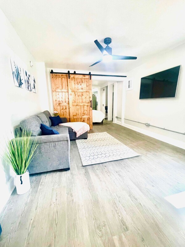 Photo - 1051 7th Ave N Unit B