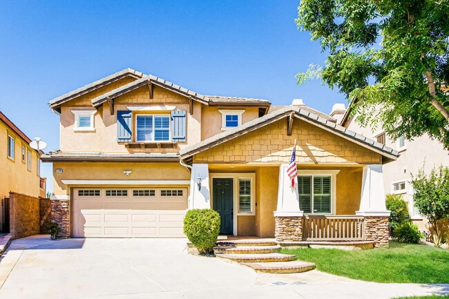 Building Photo - Experience Scenic Luxury in This Spectacular 4-Bed+Office/4-Bath Home Within the Exclusive Sycamo...