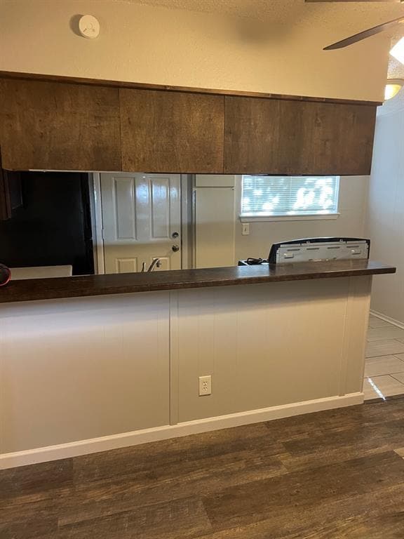 Photo - 300 Canion St