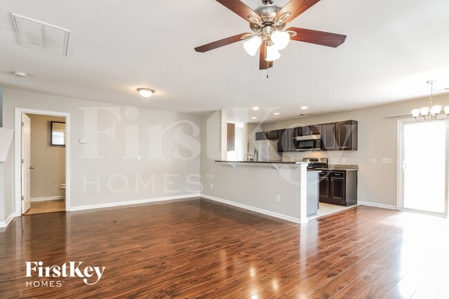 Photo - 156 Coosawatchie St