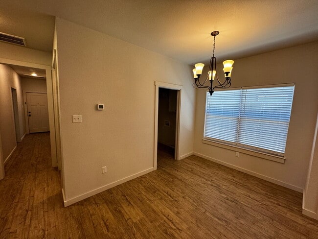 Photo - Beautiful Home Located Near Texas Tech Cam...
