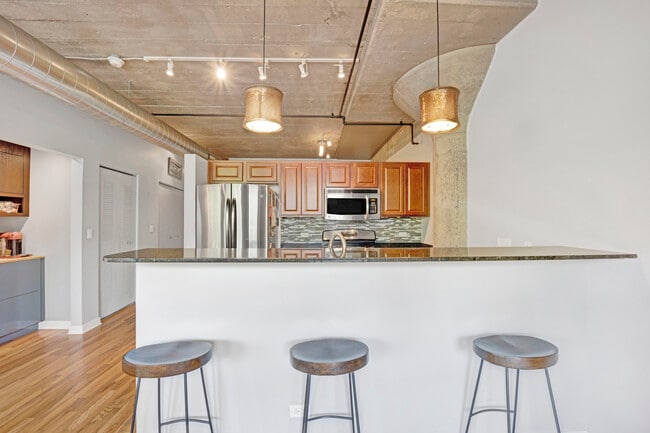 Photo - 1111 W 15th St