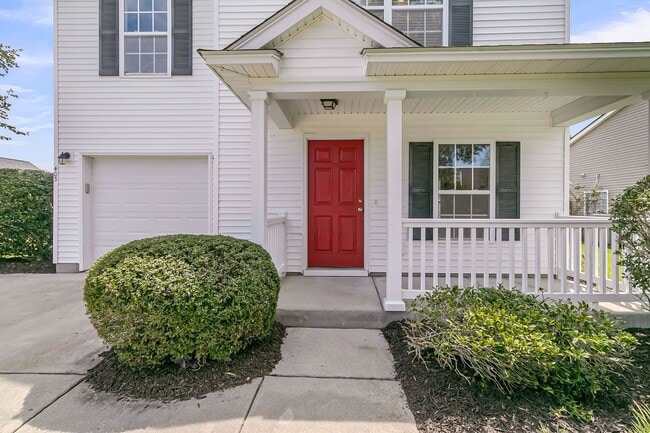 Charming 3 Bedroom, 2.5 Bathroom Home with... - Charming 3 Bedroom, 2.5 Bathroom Home with...