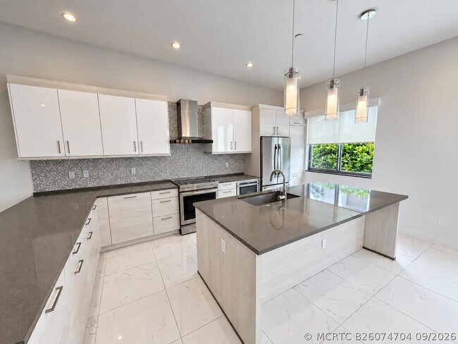 Photo - 1851 NW 40th Dr