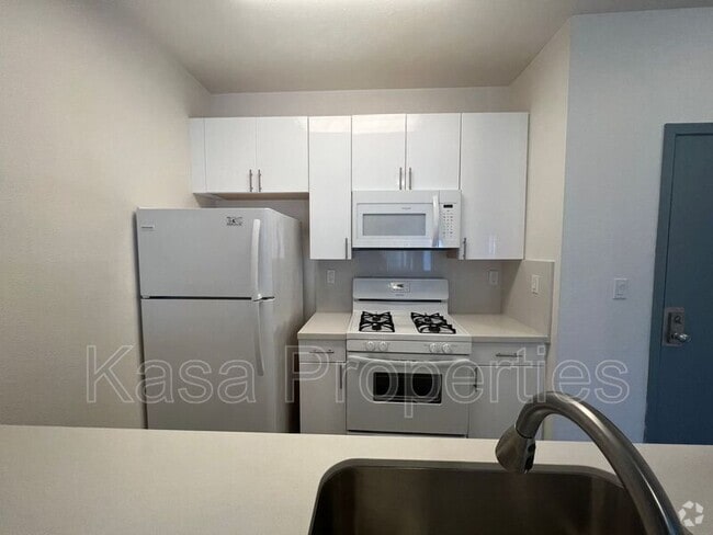 Building Photo - 1524 1st Ave Rental