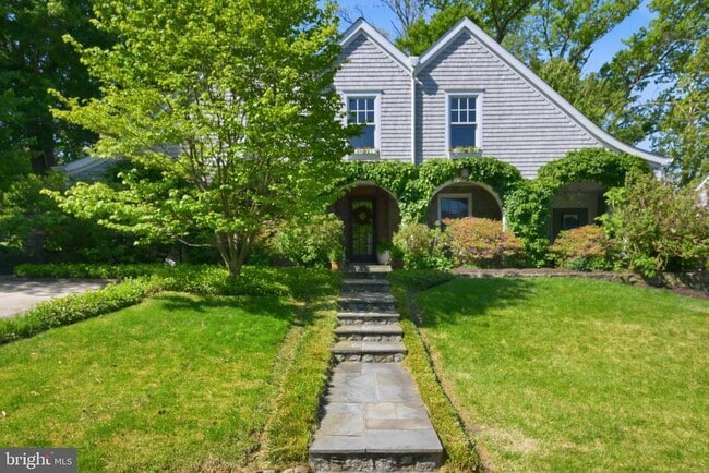 Photo - 2800 Greenvale St