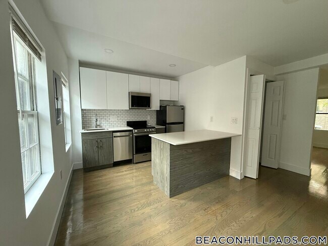 Photo - 61 Joy St Unit 3