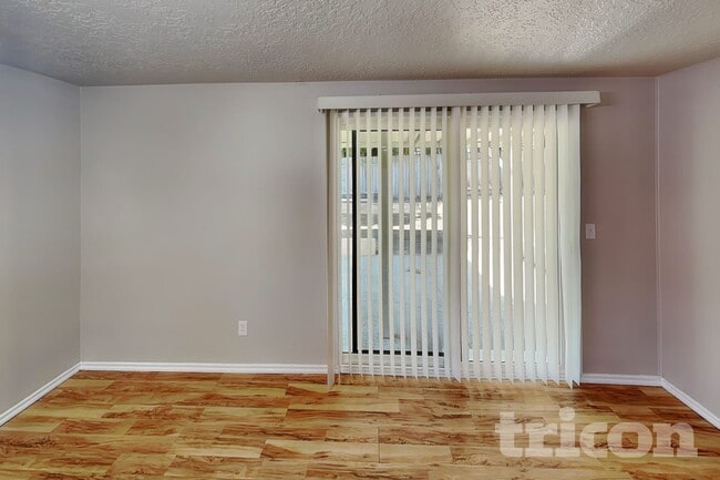 Photo - 1800 NW 104th St