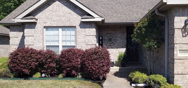 Photo - "Charming 3 Bedroom Home with 2 Full Baths in Jonesboro, AR - Don't Miss Out!"