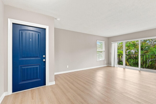 Photo - 1180 Carlton Ct Unidad 206A
