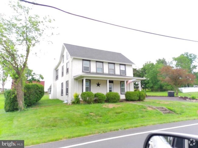 Building Photo - 1951 N Old Bethlehem Pike Rental
