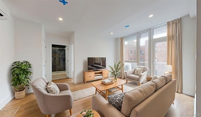 Building Photo - 138-28 Queens Blvd Unit 4L