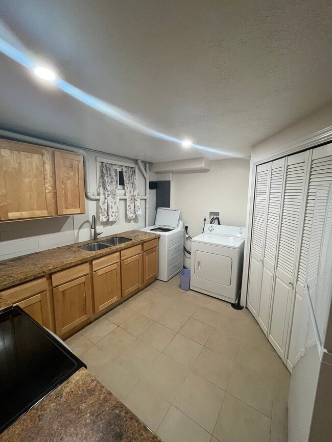 Photo - 279 Peachtree Dr