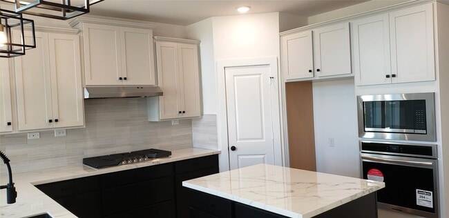 Photo - 10611 Hidden Rock Dr