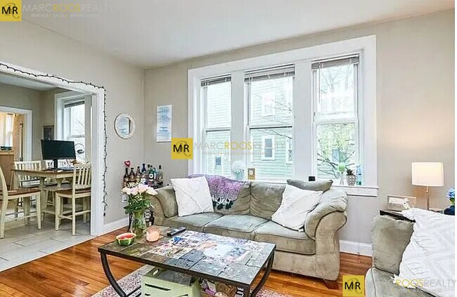 Photo - 6 Leicester St Unit 1