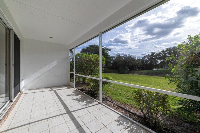 21486 St Andrews Grand Cir Unit 16