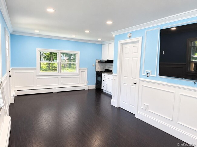 305 Smithtown Blvd Unit 6