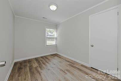 Photo - 2649 Roslyn Ave