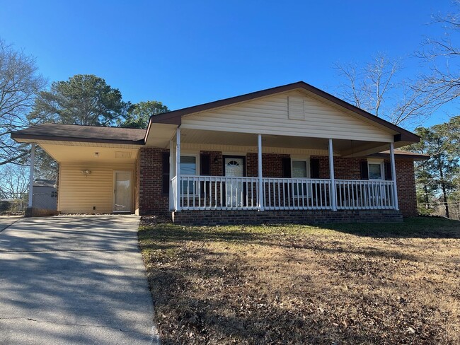 Welcome to this charming 3-bedroom, 1-bath... - Welcome to this charming 3-bedroom, 1-bath... House